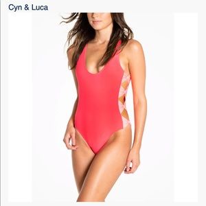 CYN & LUCA - *JUNIORS* - NWOT/Washed never worn